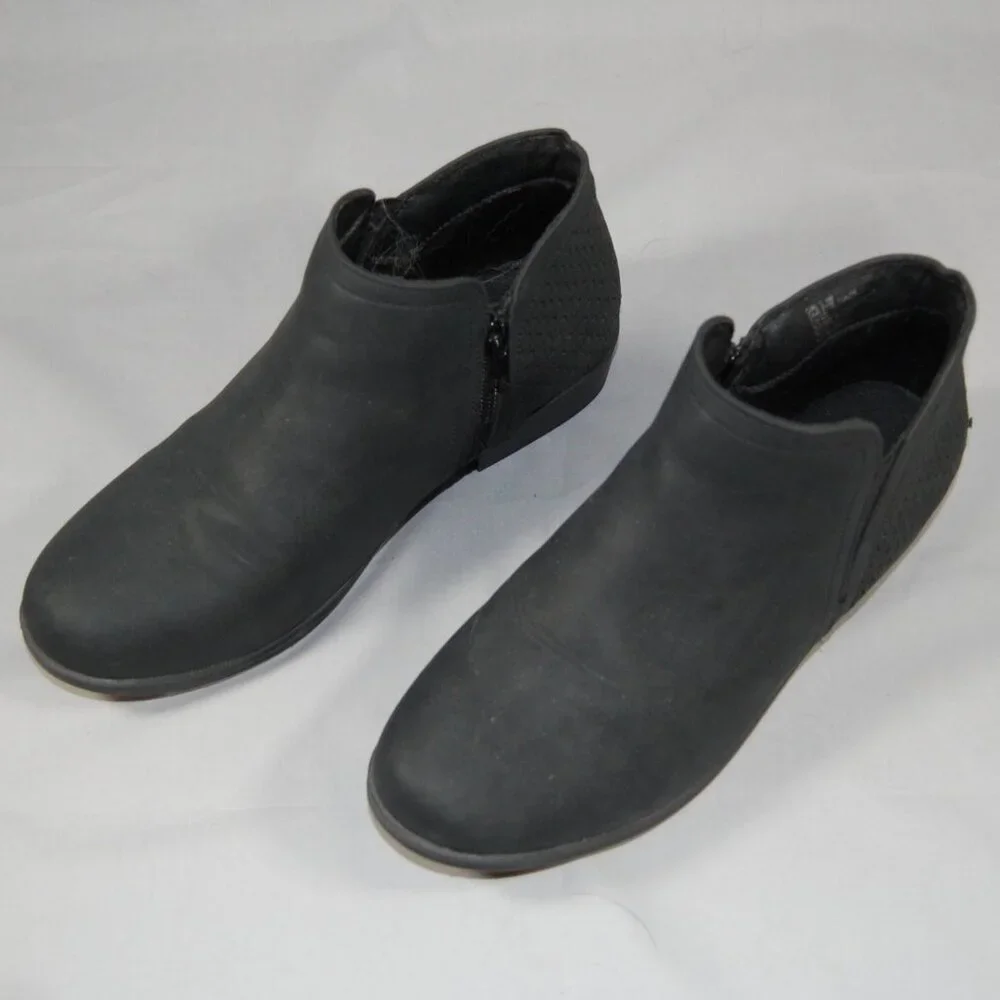 MIA Girl's Darlette size 5